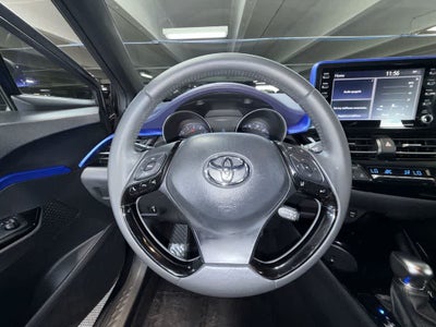 2022 Toyota C-HR XLE