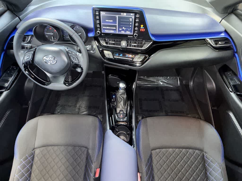2022 Toyota C-HR XLE