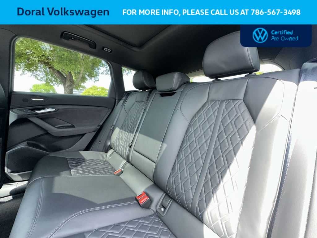 2025 Audi SQ6 e-tron Prestige
