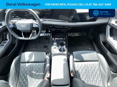2025 Audi SQ6 e-tron Prestige