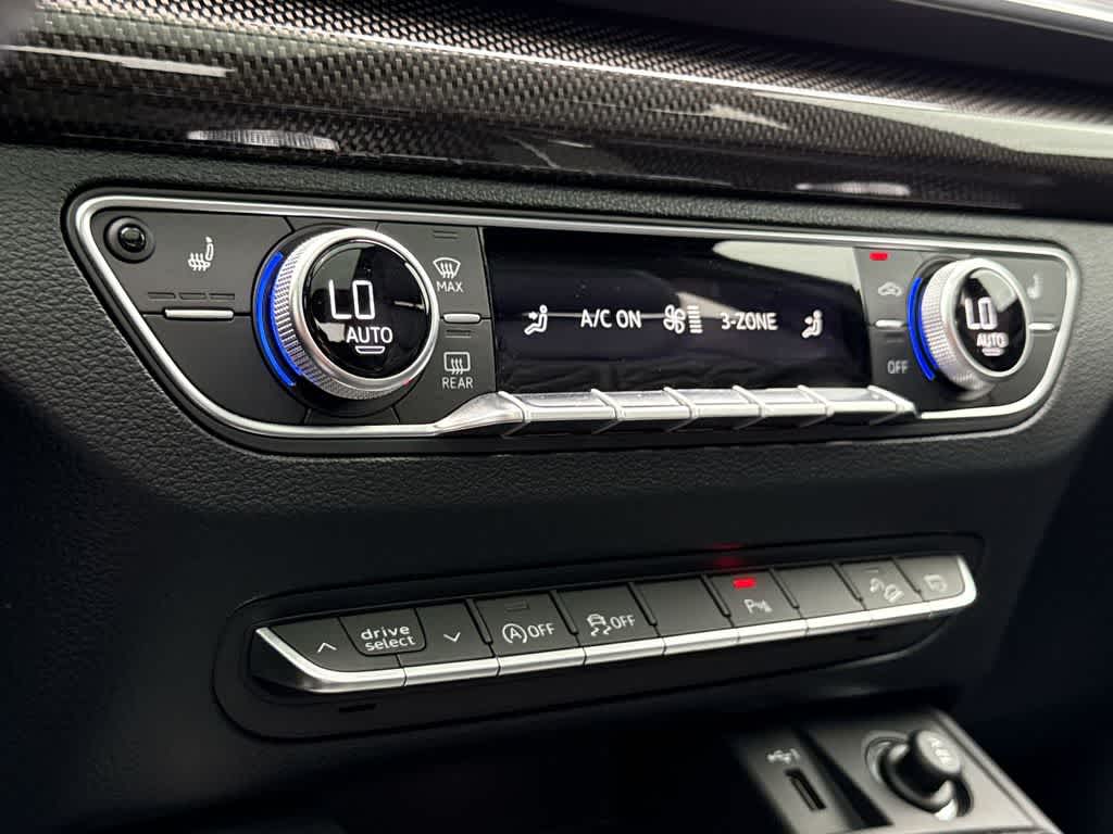 2023 Audi SQ5 Premium Plus