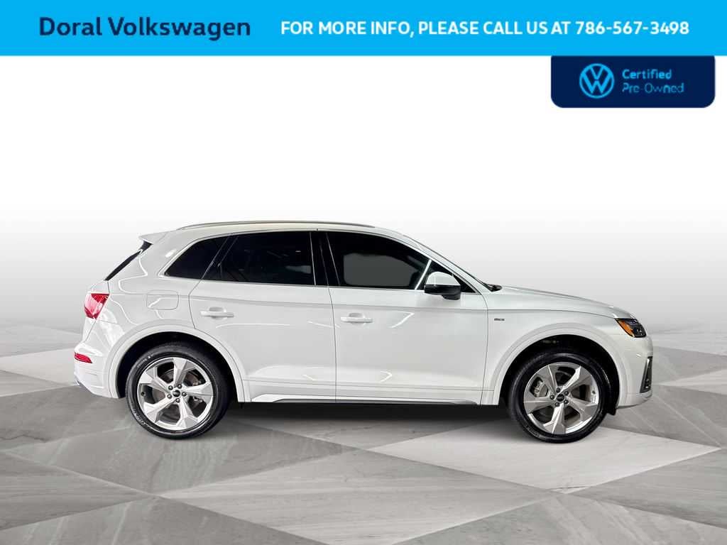 2023 Audi Q5 S line Premium Plus