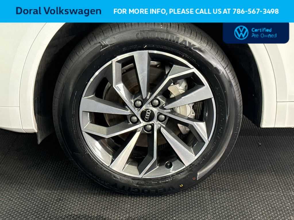 2023 Audi Q5 S line Premium