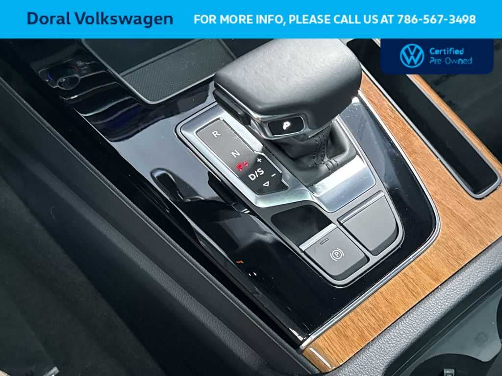 2023 Audi Q5 S line Premium