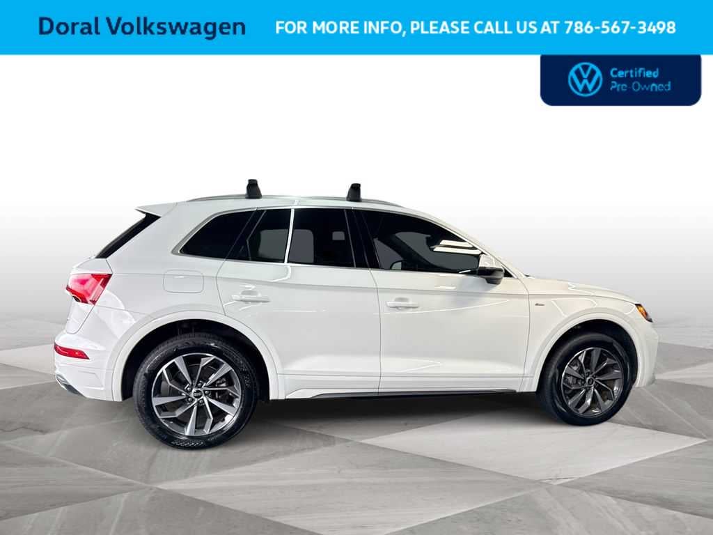 2023 Audi Q5 S line Premium