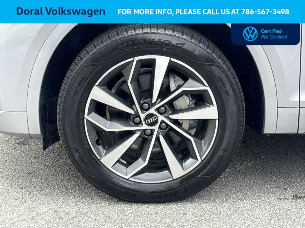 2023 Audi Q5 S line Premium