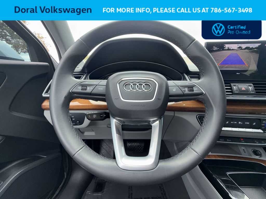 2023 Audi Q5 S line Premium