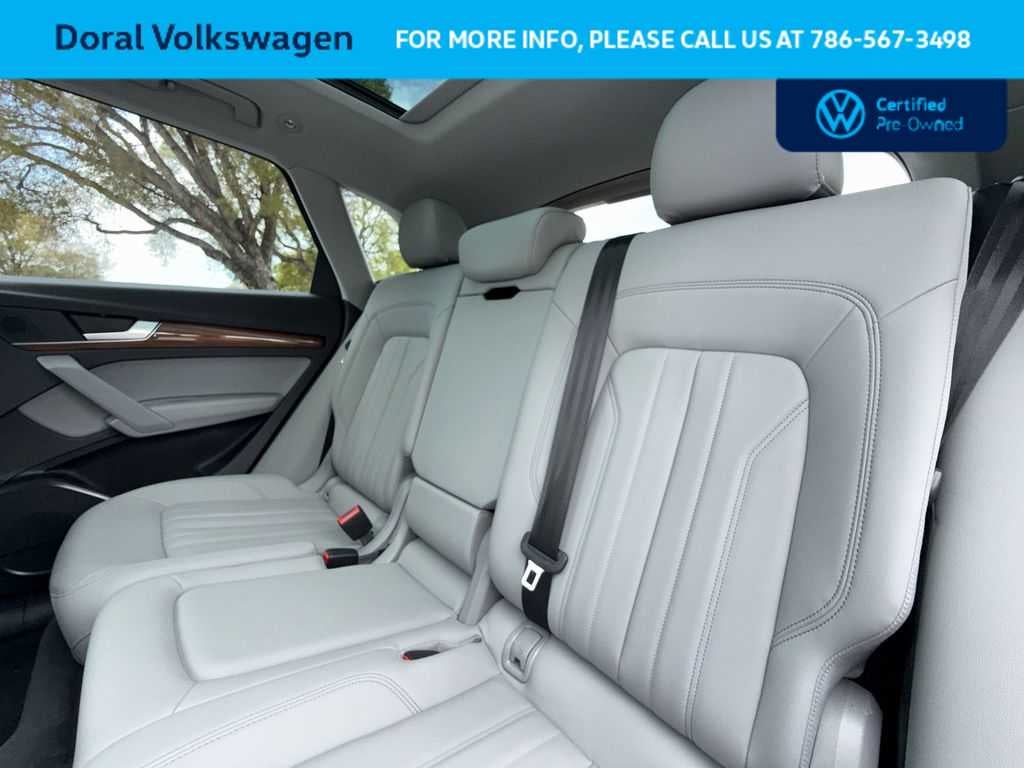 2023 Audi Q5 S line Premium