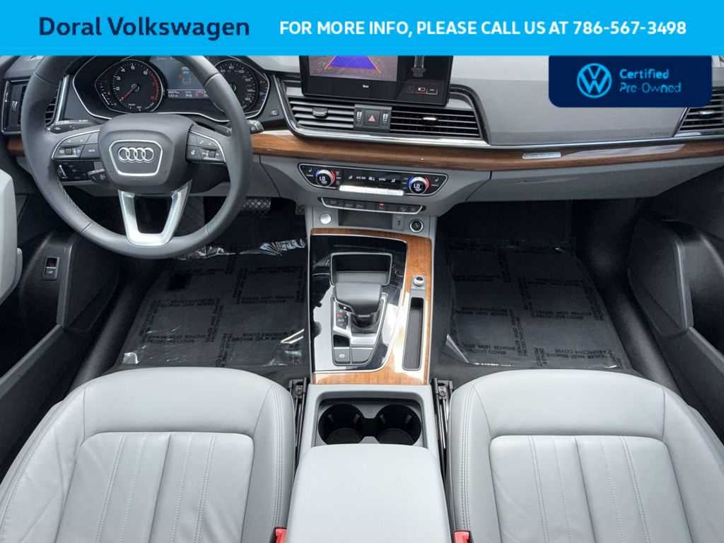 2023 Audi Q5 S line Premium