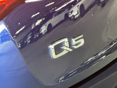 2022 Audi Q5 S line Premium