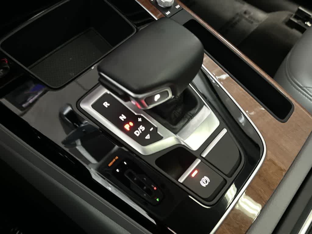 2022 Audi Q5 S line Premium