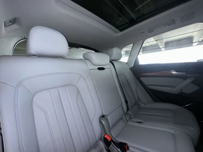 2022 Audi Q5 S line Premium