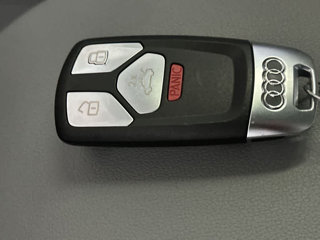 2022 Audi Q5 S line Premium