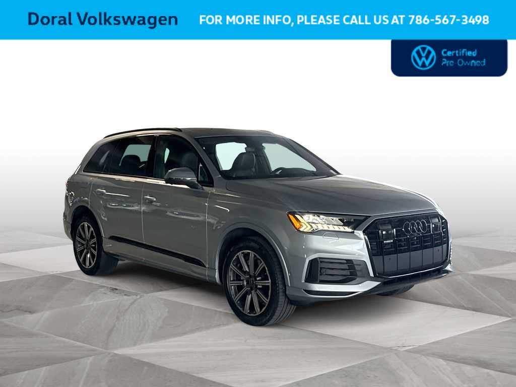 2023 Audi Q7 Premium Plus