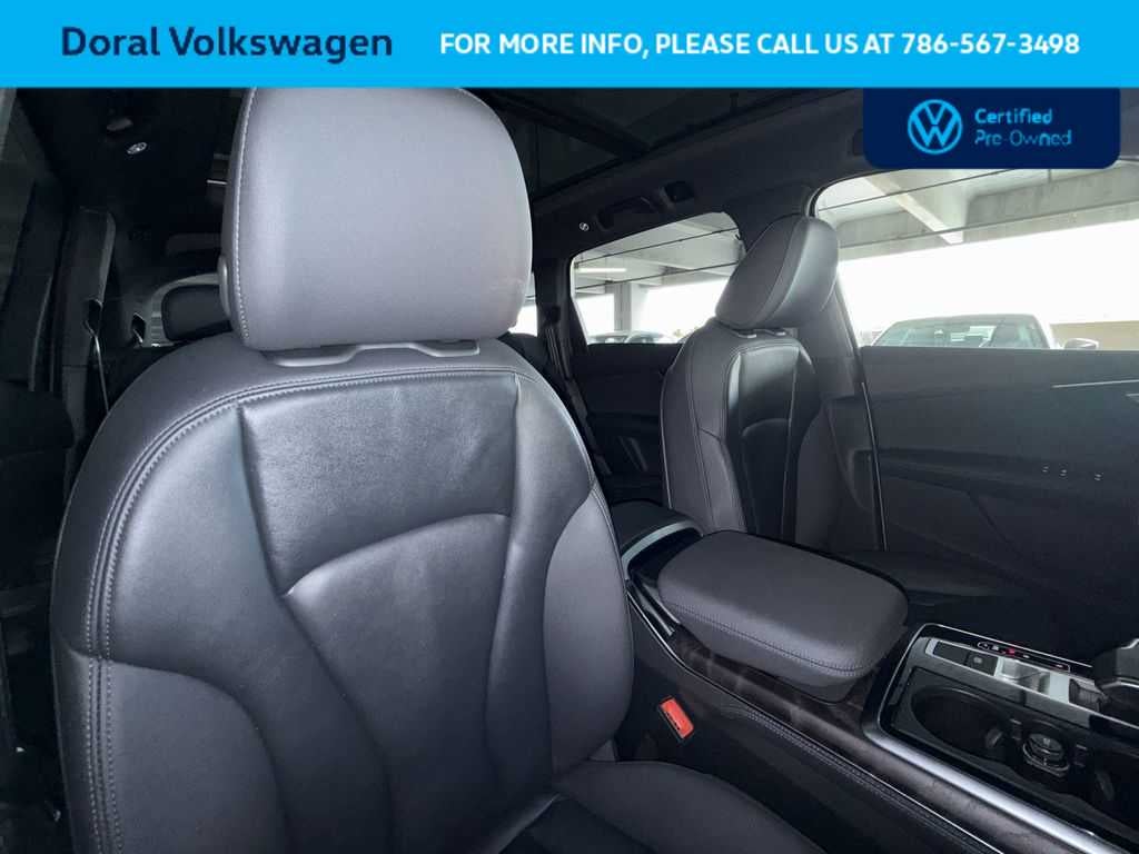 2023 Audi Q7 Premium Plus