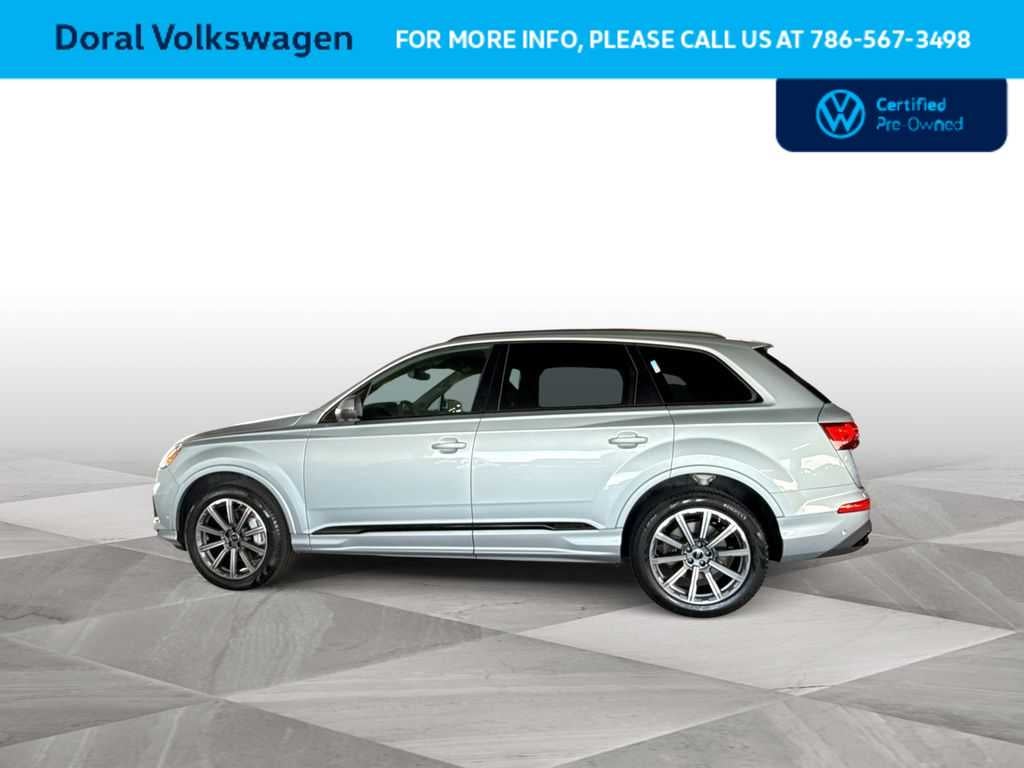 2023 Audi Q7 Premium Plus