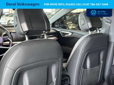 2024 Audi Q4 e-tron Premium Plus
