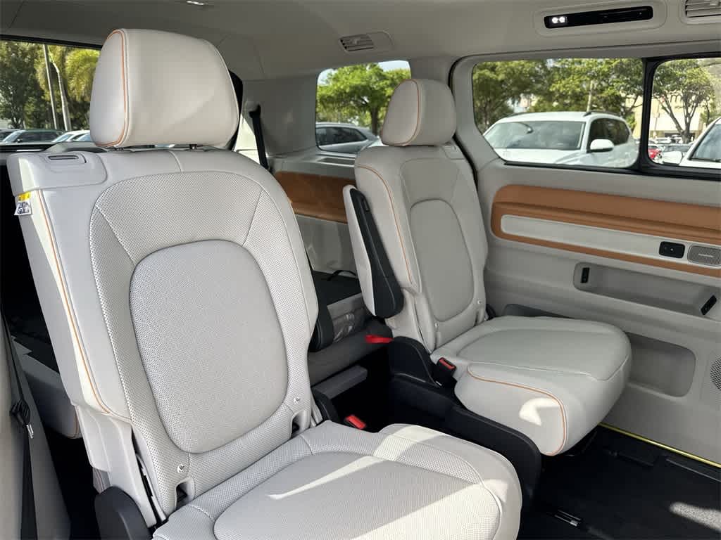 2025 Volkswagen ID. Buzz Pro S Plus