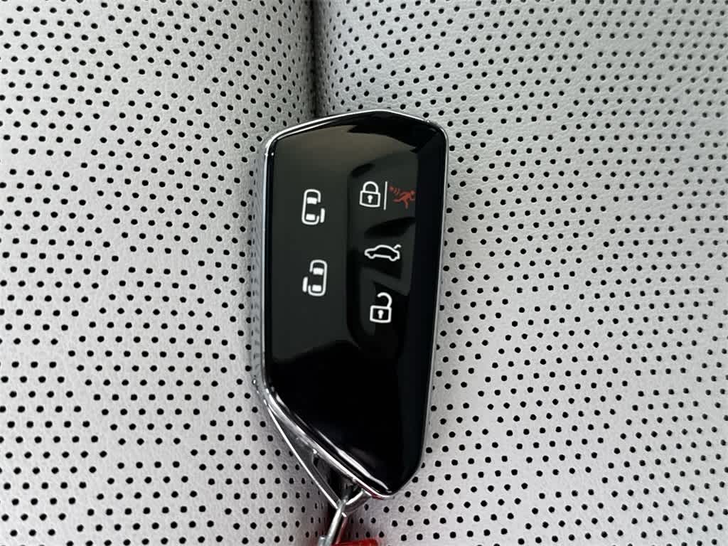 2025 Volkswagen ID. Buzz Pro S Plus