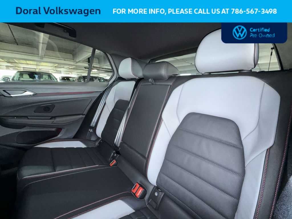 2025 Volkswagen Golf GTI SE