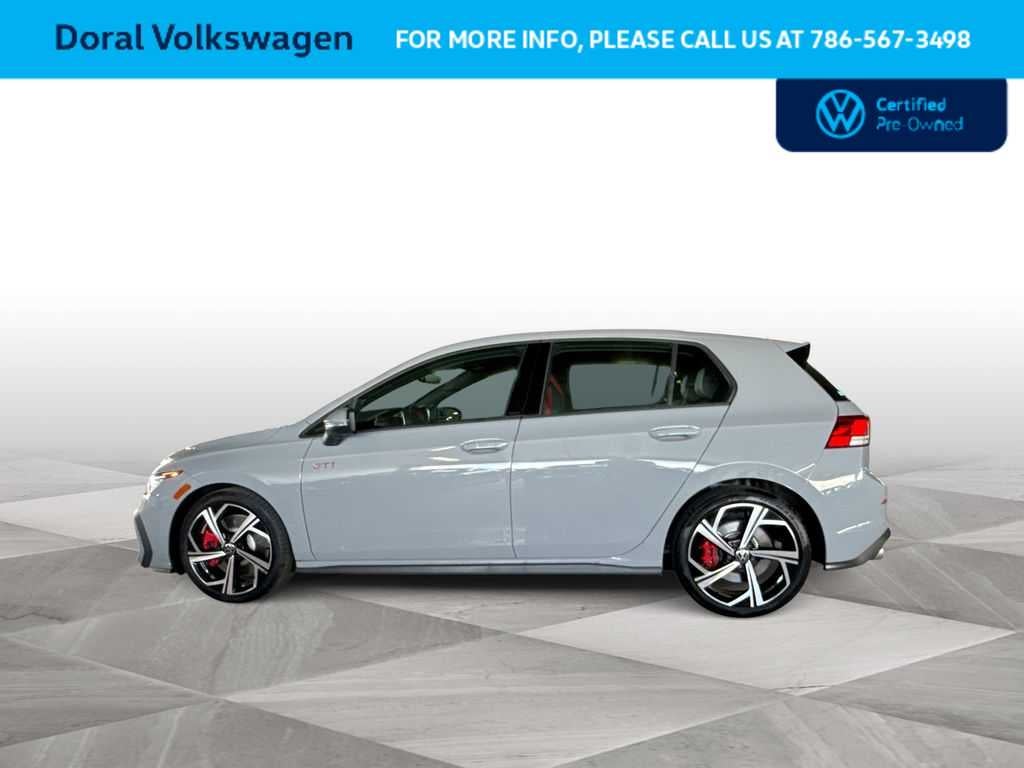 2025 Volkswagen Golf GTI SE