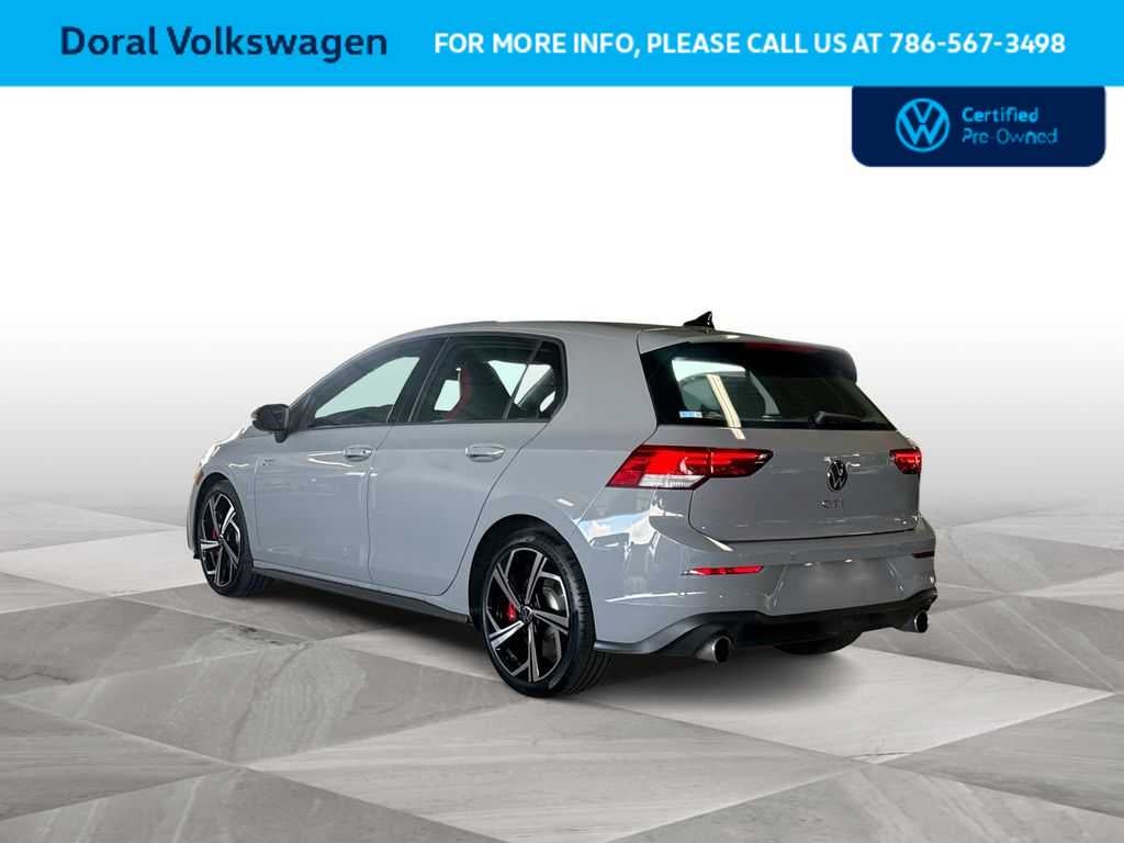 2025 Volkswagen Golf GTI SE
