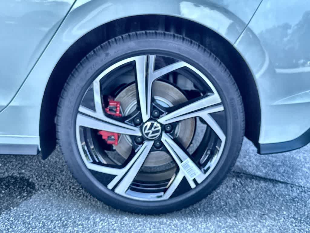 2026 Volkswagen Golf GTI SE