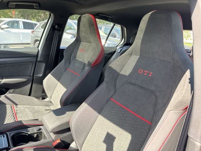2026 Volkswagen Golf GTI SE