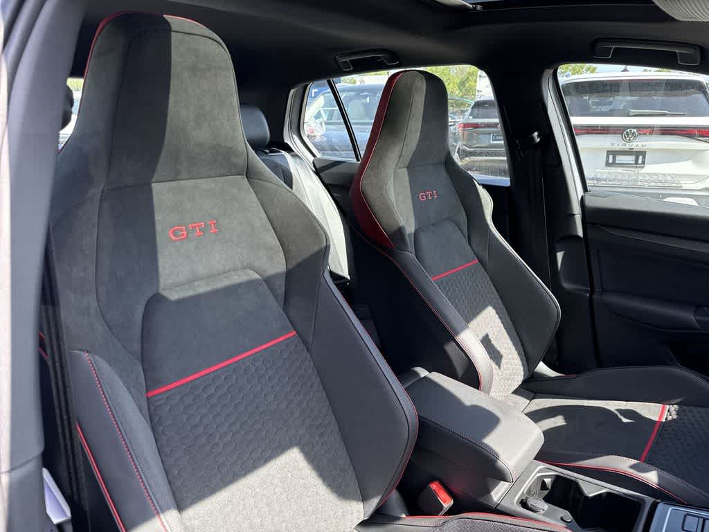 2026 Volkswagen Golf GTI SE