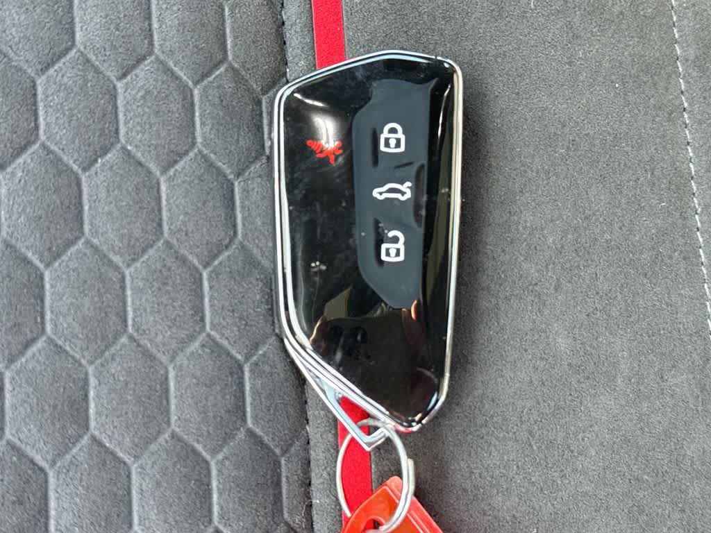 2026 Volkswagen Golf GTI SE