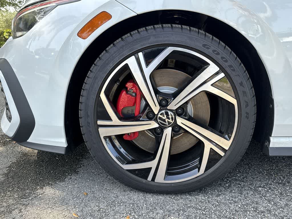2026 Volkswagen Golf GTI SE
