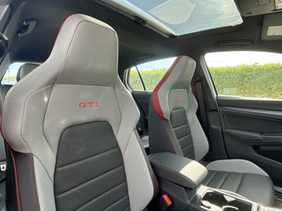 2026 Volkswagen Golf GTI Autobahn